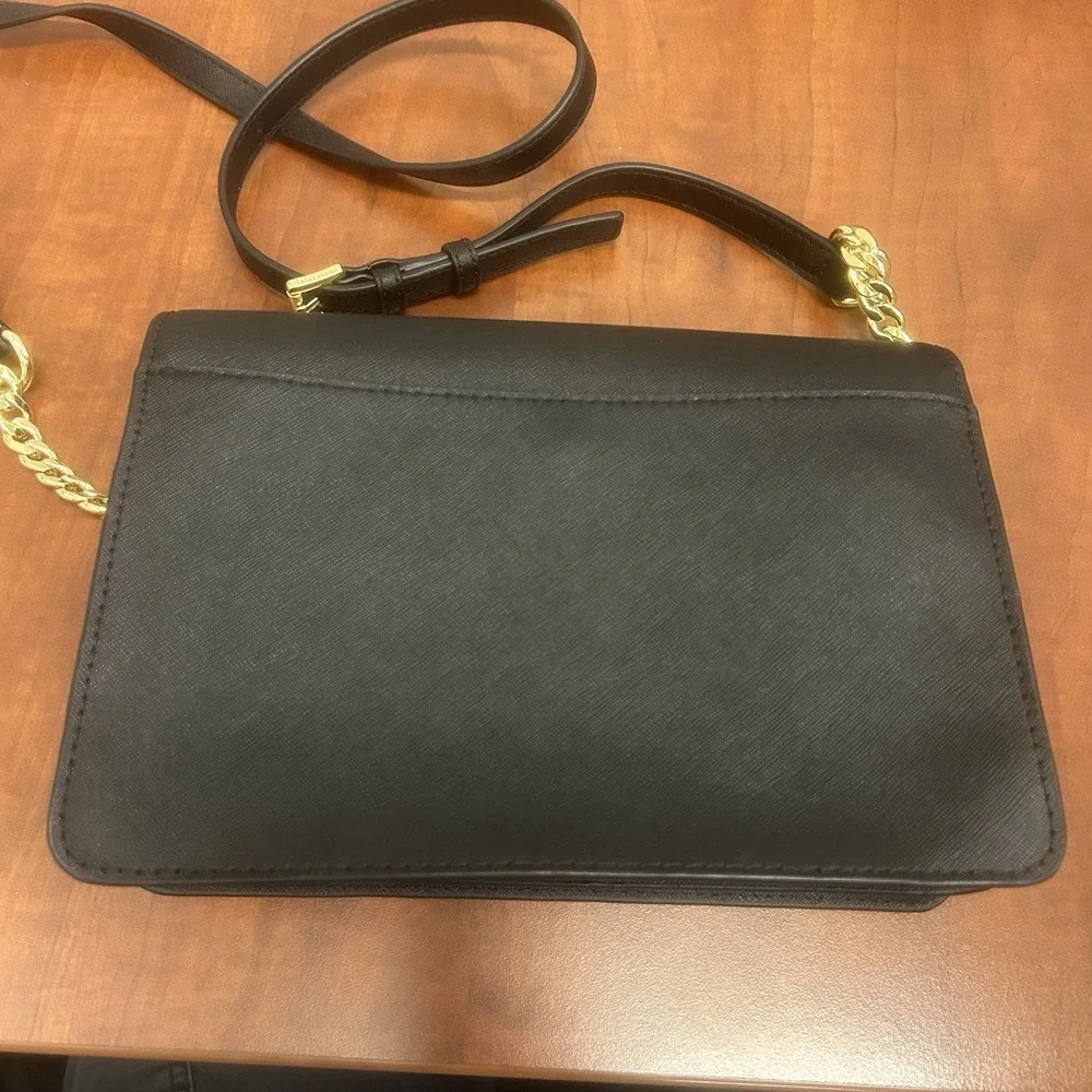 Michael Kors Daniela Crossbody Handbag Black Flap Saffiano Leather Chain INITIAL